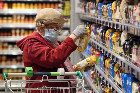 Perekrestok supermarket amid COVID-19 pandemic